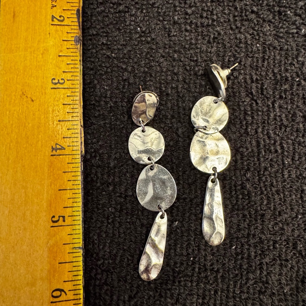 Elegant Silver Textured Dangle Earrings